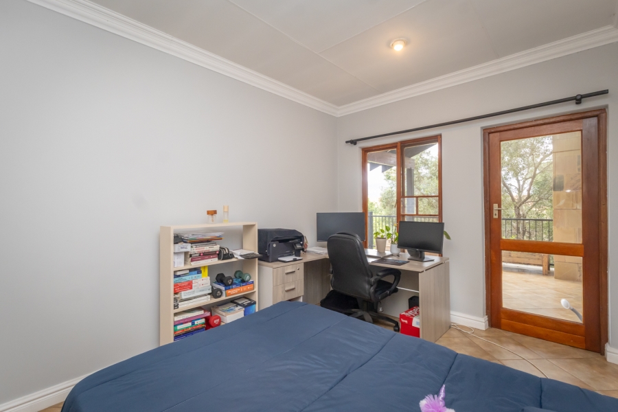 3 Bedroom Property for Sale in The Coves North West